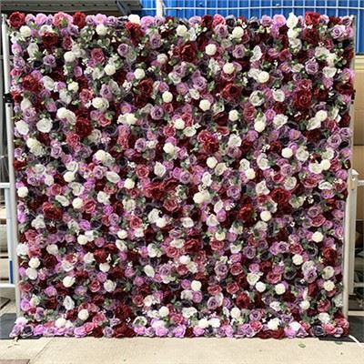 Mor ve Beyaz Çiçek Duvarı