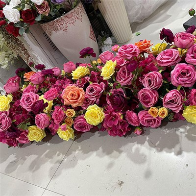 Düğün Töreni Koridor Çiçekleri